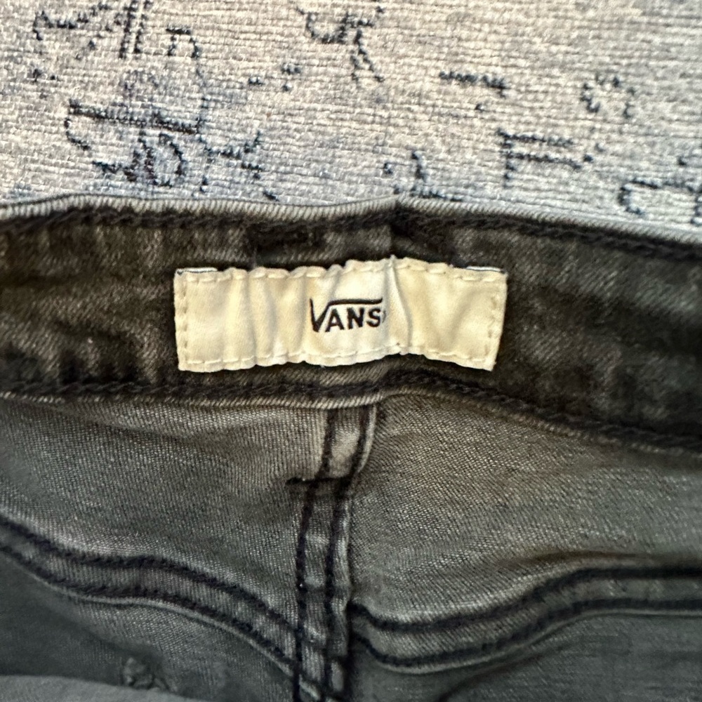 VANS SHORTS - Picture 7 of 8